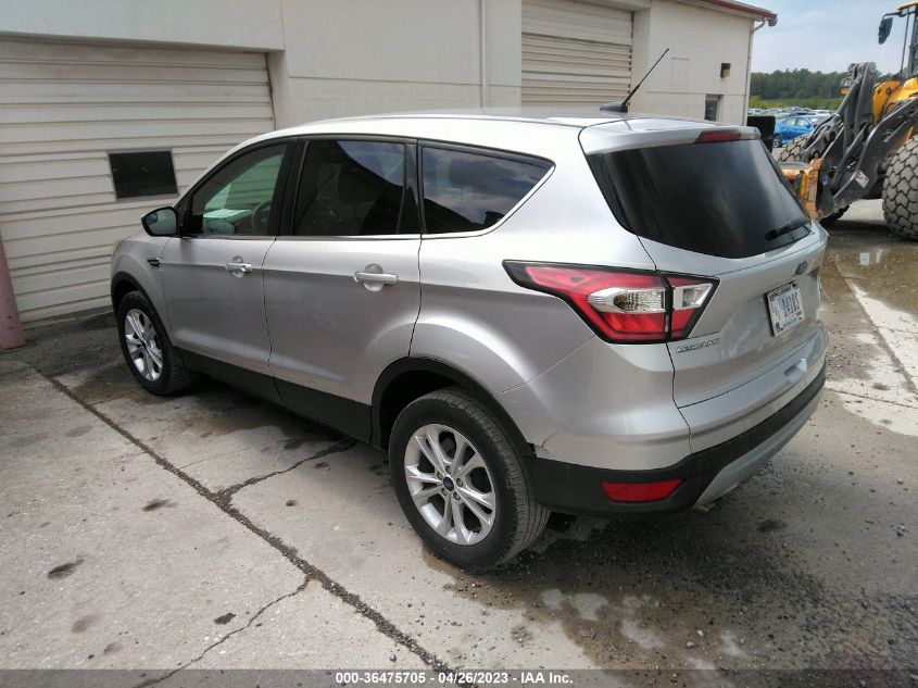 2017 FORD ESCAPE SE - 1FMCU9GD1HUA41221