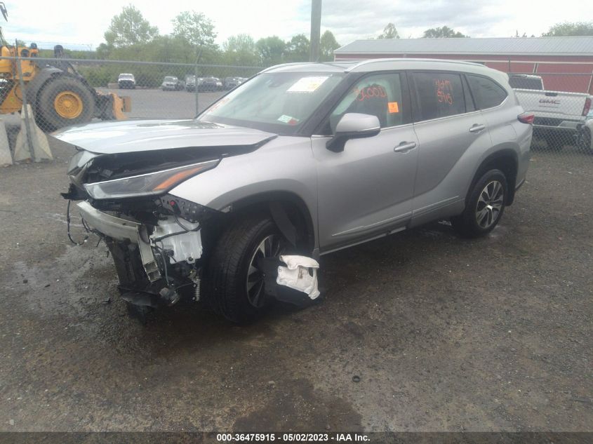 2021 TOYOTA HIGHLANDER XLE - 5TDGZRBH9MS147870