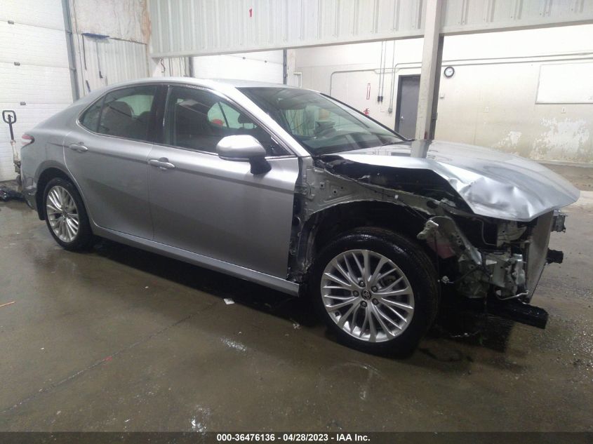 2020 TOYOTA CAMRY XLE - 4T1F11BK8LU001823