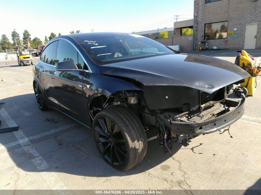 5YJXCBE29HF048122 TESLA MODEL X 90D/75D/100D 2017