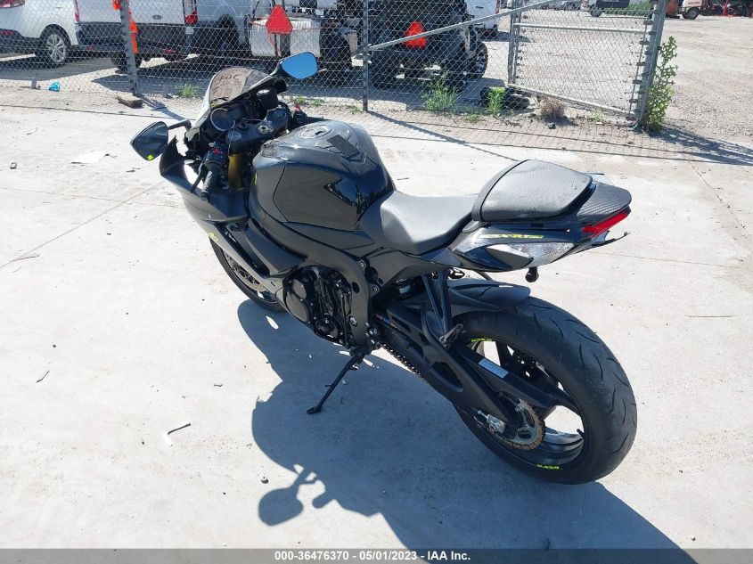 2016 SUZUKI GSX-R750 - JS1GR7MA2G2100951