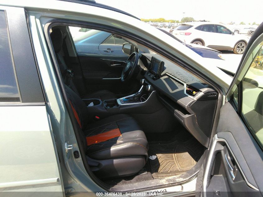 2020 TOYOTA RAV4 XLE PREMIUM - JTMC1RFV8LD046027
