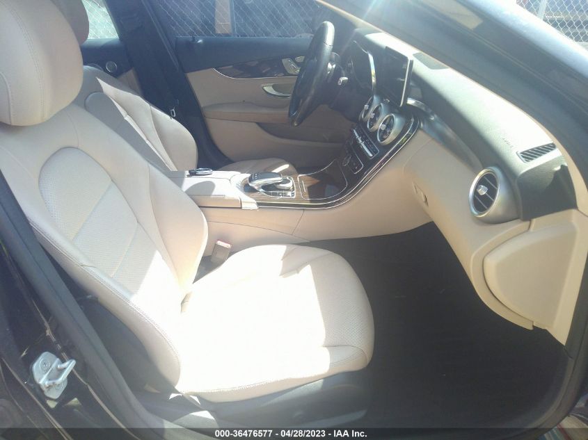 2015 MERCEDES-BENZ C-CLASS C 300 - 55SWF4JB7FU046109
