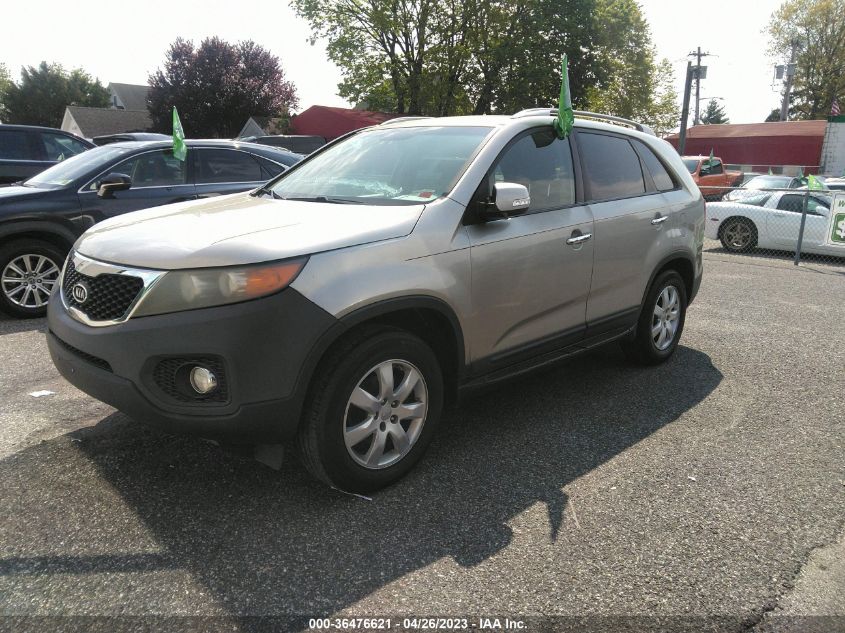 2013 KIA SORENTO LX - 5XYKT4A64DG384925