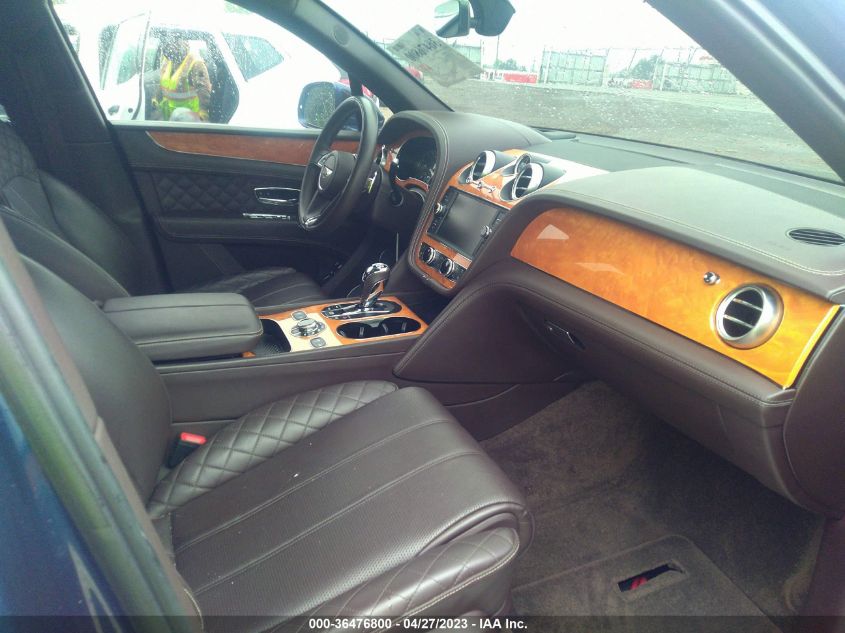 2017 BENTLEY BENTAYGA W12 - SJAAC2ZV2HC014516