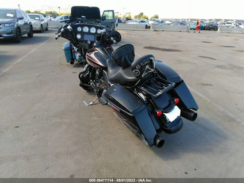 2014 HARLEY-DAVIDSON FLHX STREET GLIDE - 1HD1KBM16EB615515