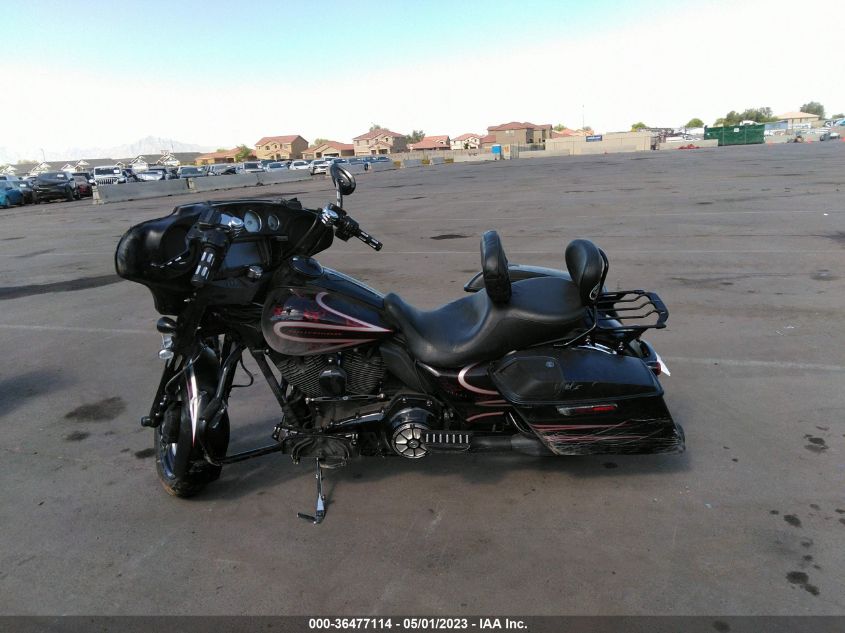 2014 HARLEY-DAVIDSON FLHX STREET GLIDE - 1HD1KBM16EB615515