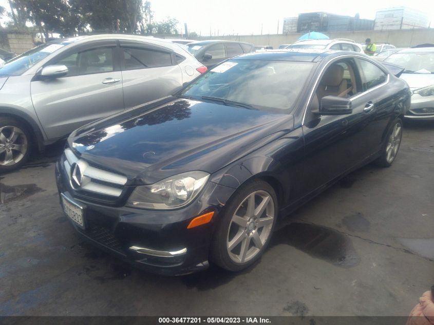 2013 MERCEDES-BENZ C-CLASS C 250 - WDDGJ4HB1DG008619