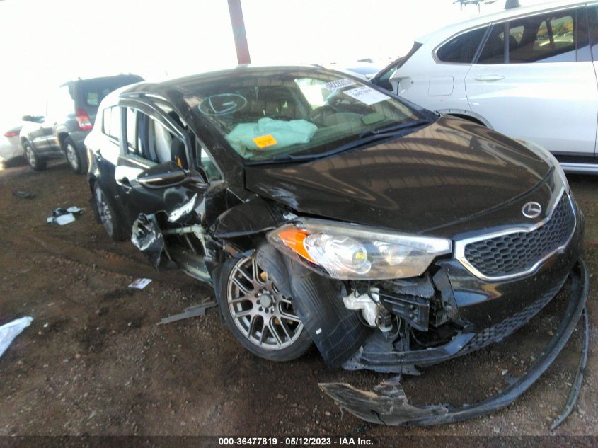 2016 KIA FORTE 5-DOOR EX - KNAFX5A89G5548483
