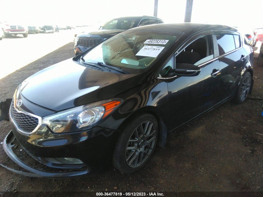 2016 KIA FORTE 5-DOOR EX - KNAFX5A89G5548483