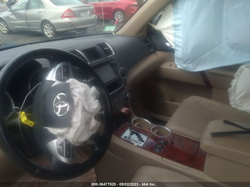 2013 TOYOTA HIGHLANDER HYBRID LIMITED - JTEDC3EH2D2012827