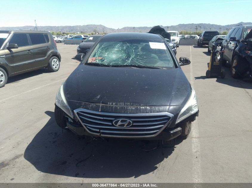 2015 HYUNDAI SONATA 2.4L SE - 5NPE24AF0FH197435