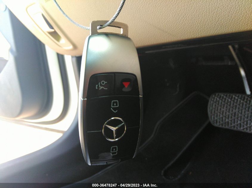 2018 MERCEDES-BENZ E-CLASS E 300 - WDDZF4JB5JA427009