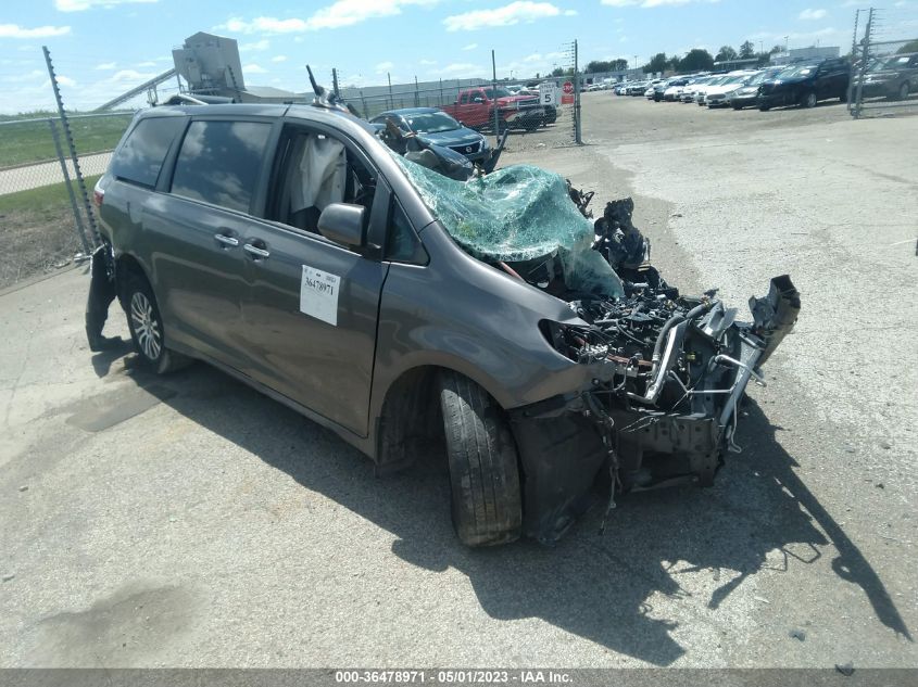 2018 TOYOTA SIENNA XLE - 5TDYZ3DC8JS931536