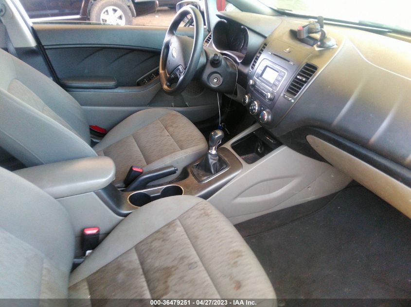 2015 KIA FORTE LX - KNAFK4A66F5425469