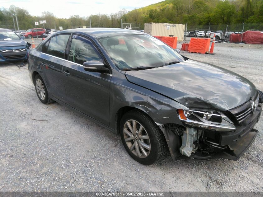 2014 VOLKSWAGEN JETTA SEDAN SE W/CONNECTIVITY - 3VWD07AJ5EM242608