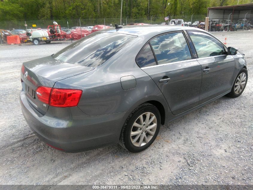 2014 VOLKSWAGEN JETTA SEDAN SE W/CONNECTIVITY - 3VWD07AJ5EM242608