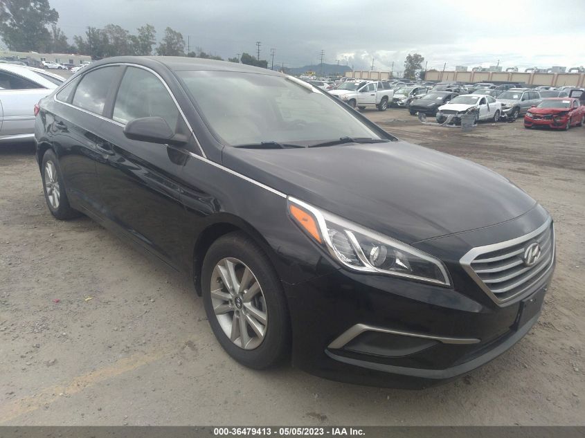 2017 HYUNDAI SONATA SE - 5NPE24AF3HH553864