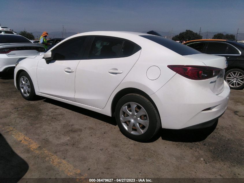 2018 MAZDA MAZDA3 4-DOOR SPORT 3MZBN1U75JM225033