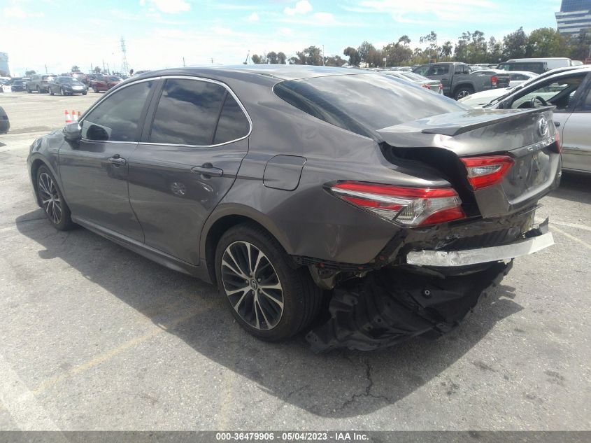 2018 TOYOTA CAMRY SE - 4T1B11HK9JU016236