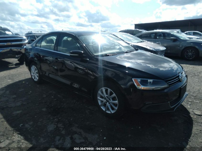 2013 VOLKSWAGEN JETTA SEDAN SE W/CONVENIENCE - 3VWDP7AJ5DM379056