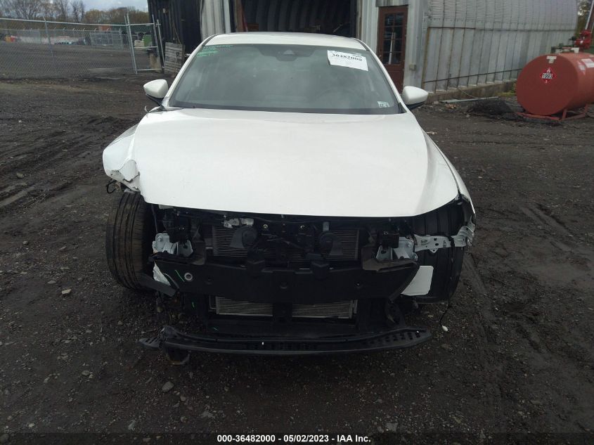2022 MAZDA MAZDA3 HATCHBACK 2.5 S JM1BPAJL8N1516515