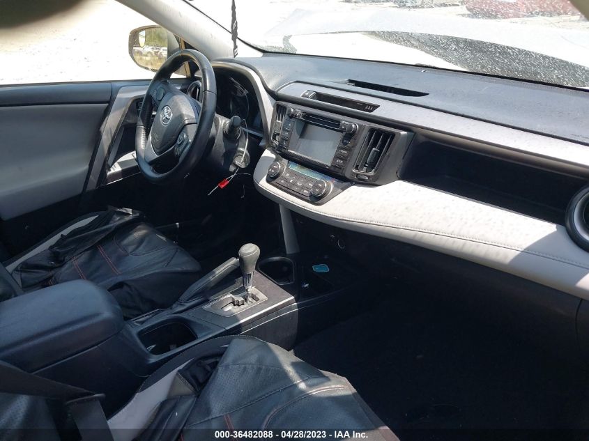 2018 TOYOTA RAV4 XLE/ADVENTURE - JTMWFREV6JJ206369