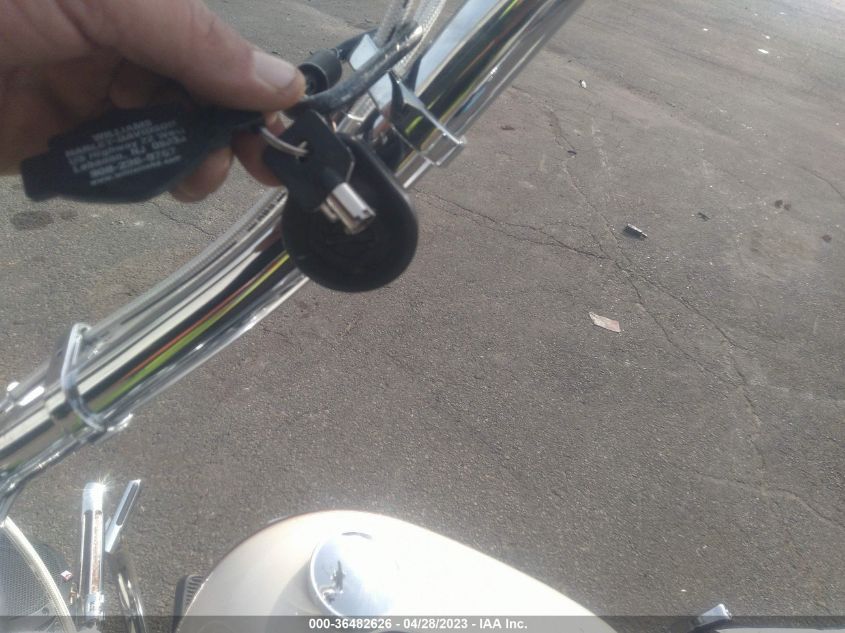 2011 HARLEY-DAVIDSON FLSTN 1HD1JD510BB041521