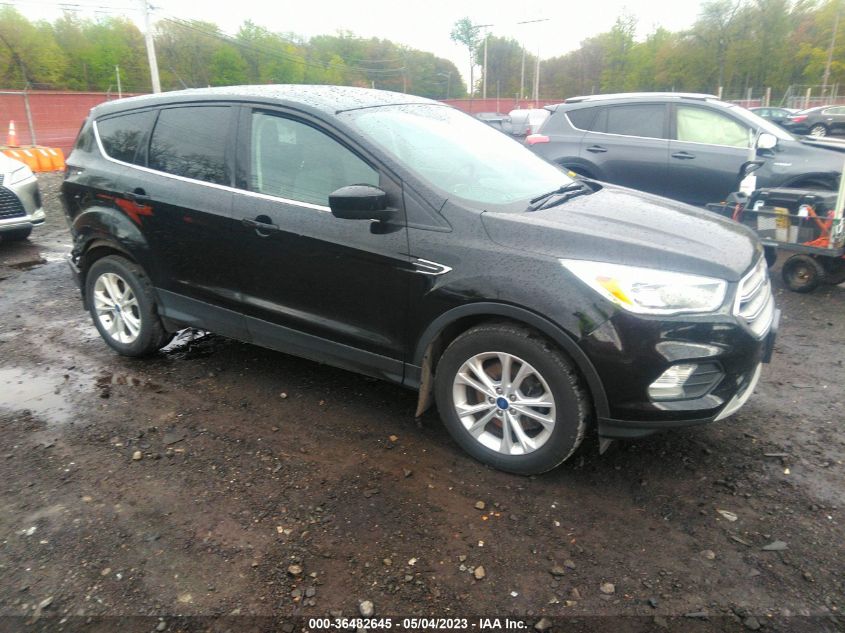 2017 FORD ESCAPE SE - 1FMCU9GD3HUC05682