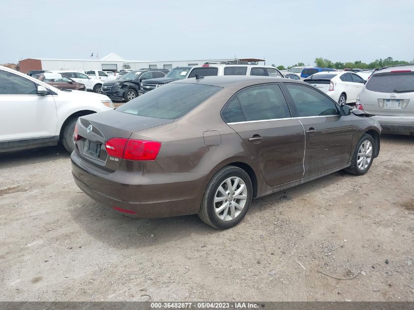 2013 VOLKSWAGEN JETTA SEDAN SE W/CONVENIENCE - 3VWDX7AJ1DM270948