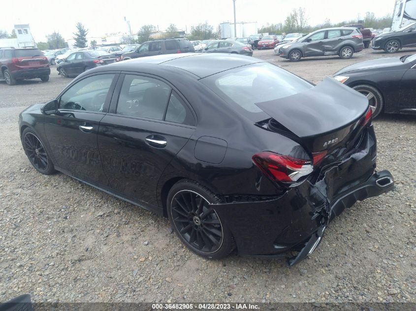 2022 MERCEDES-BENZ A-CLASS A 220 - W1K3G4FB1NJ357185