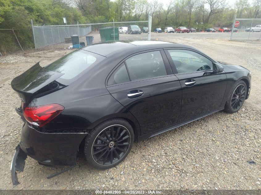 2022 MERCEDES-BENZ A-CLASS A 220 - W1K3G4FB1NJ357185