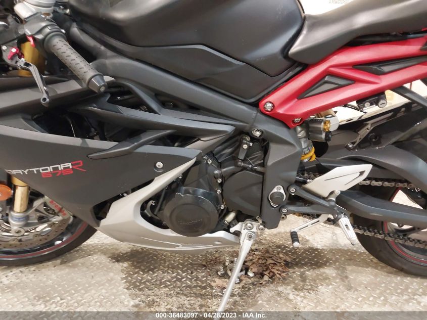 2015 TRIUMPH MOTORCYCLE DAYTONA 675R ABS SMTA02YKXFJ711084