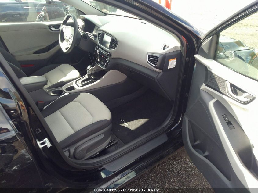 2017 HYUNDAI IONIQ HYBRID BLUE - KMHC65LC0HU024796