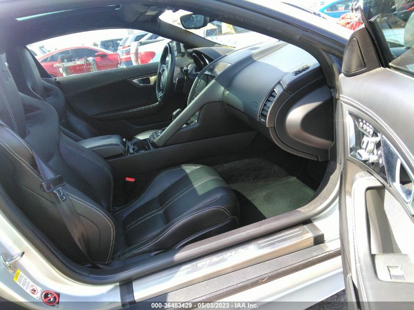 2016 JAGUAR F-TYPE R - SAJWJ6DL2GMK26818