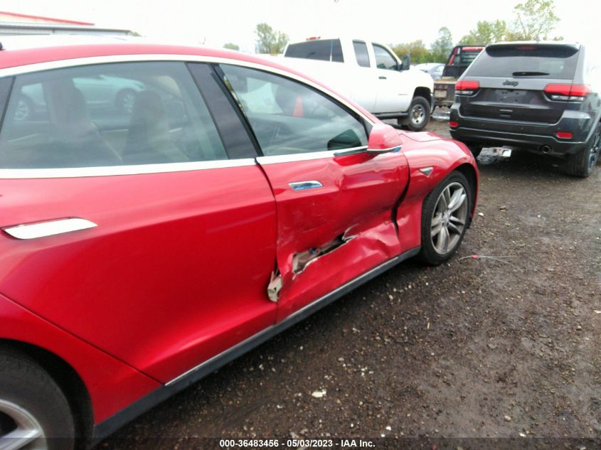 2014 TESLA MODEL S 60 KWH BATTERY/P85 - 5YJSA1H13EFP40529