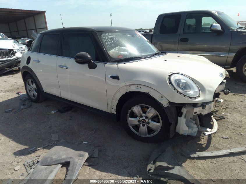2015 MINI COOPER HARDTOP 4 DOOR - WMWXS5C57FT837426