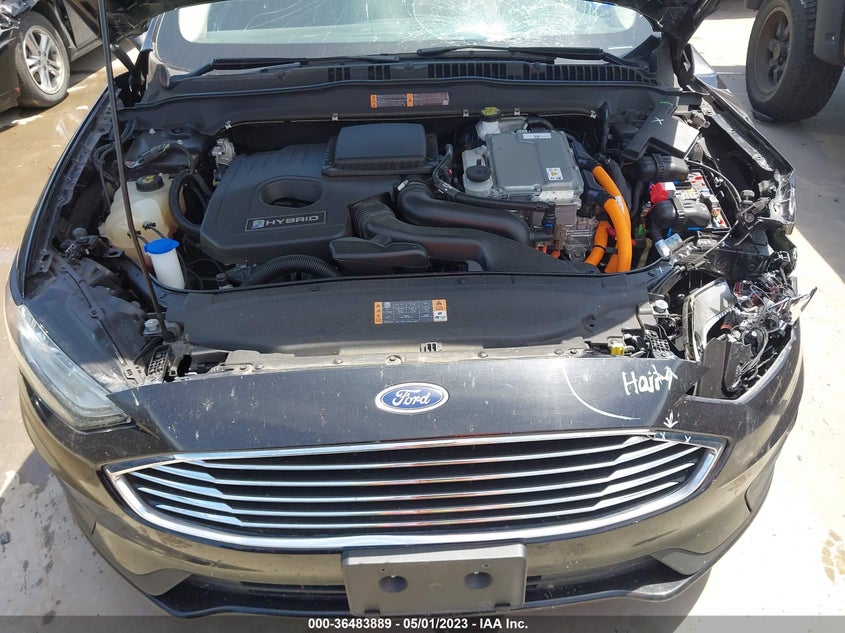 VIN 3FA6P0LU8KR261647 2019 FORD FUSION HYBRID SE