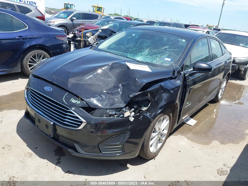 VIN 3FA6P0LU8KR261647 2019 FORD FUSION HYBRID SE