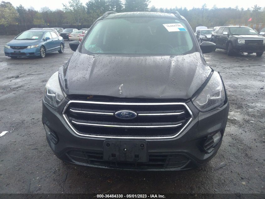 2018 FORD ESCAPE SE - 1FMCU9GD6JUA88136