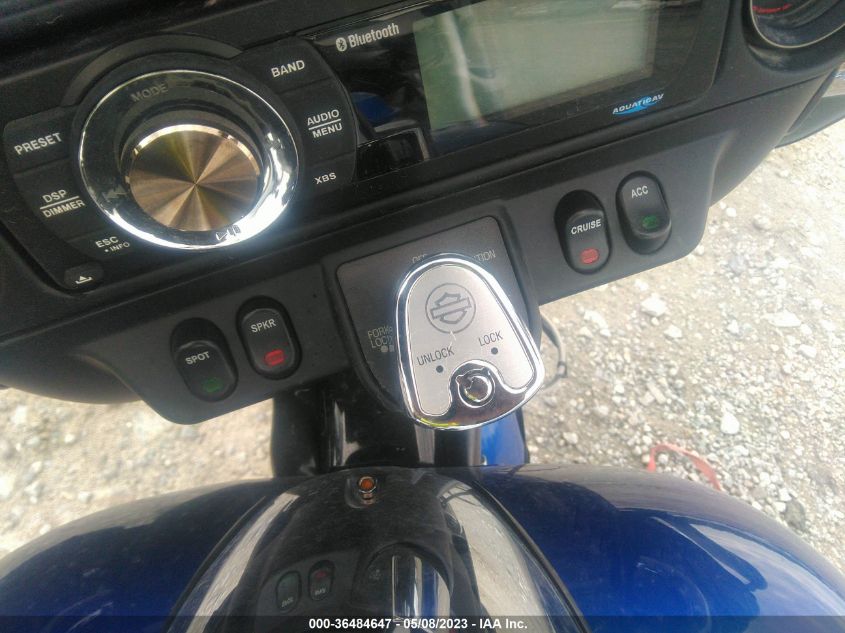 2009 HARLEY-DAVIDSON FLHTCU - 1HD1FC4139Y618546