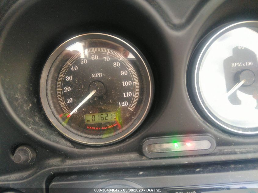 2009 HARLEY-DAVIDSON FLHTCU - 1HD1FC4139Y618546