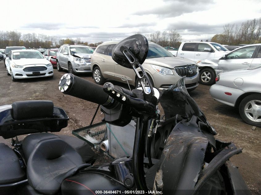 2015 HARLEY-DAVIDSON FLHXS STREET GLIDE SPECIAL - 1HD1KRM13FB619189