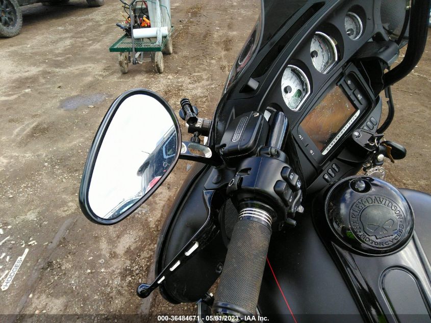 2015 HARLEY-DAVIDSON FLHXS STREET GLIDE SPECIAL - 1HD1KRM13FB619189