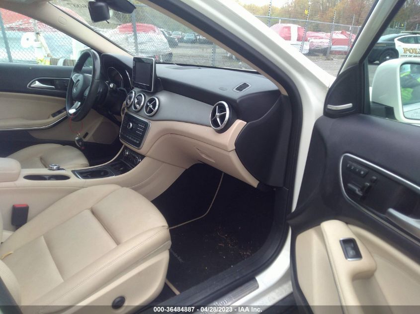 2017 MERCEDES-BENZ GLA GLA 250 - WDCTG4GB7HJ345730