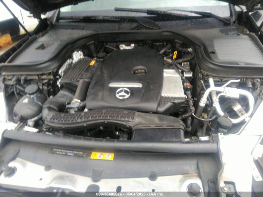 2017 MERCEDES-BENZ GLC GLC 300 - WDC0J4KB1HF196472