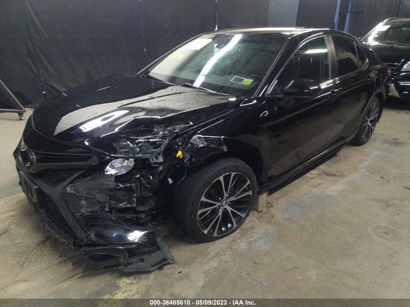 2018 TOYOTA CAMRY SE - 4T1B11HK3JU633101