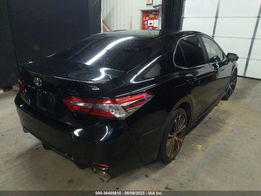 2018 TOYOTA CAMRY SE - 4T1B11HK3JU633101