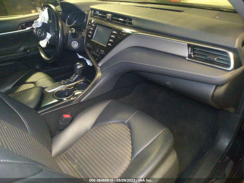 2018 TOYOTA CAMRY SE - 4T1B11HK3JU633101