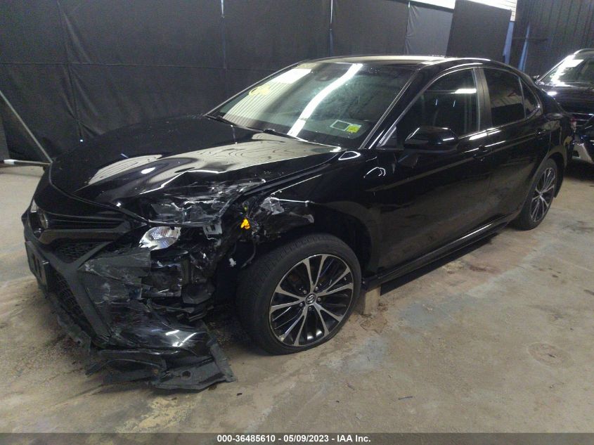 2018 TOYOTA CAMRY SE - 4T1B11HK3JU633101